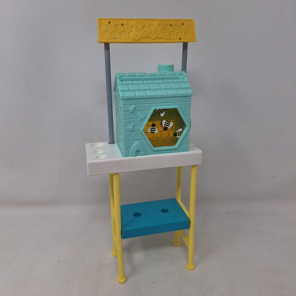 Barbie Mattel You Can Be Anything Career Beekeeper Doll Playset Bee Hive 2017